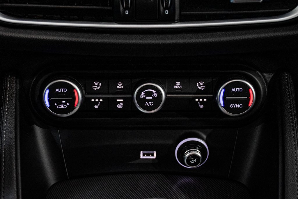 Alfa Romeo Stelvio VELOCE Q4 TOIT PANORAMIQUE NAV CAMERA 2022 à Montréal, Québec - 24 - w1024h768px
