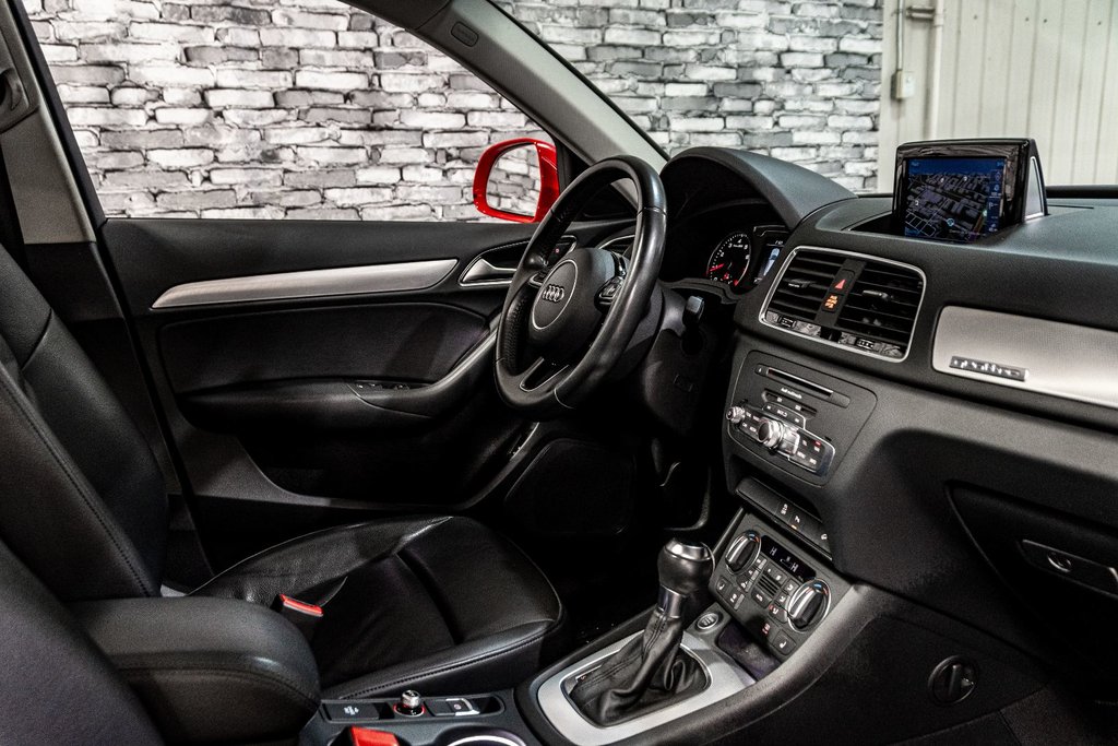 Audi Q3 Progressiv TOIT OUVRANT SIEGES CHAUFFANTS CUIR 2018 à Montréal, Québec - 16 - w1024h768px