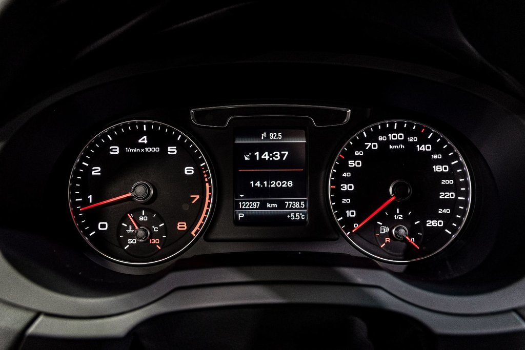 Audi Q3 Progressiv TOIT OUVRANT SIEGES CHAUFFANTS CUIR 2018 à Montréal, Québec - 19 - w1024h768px