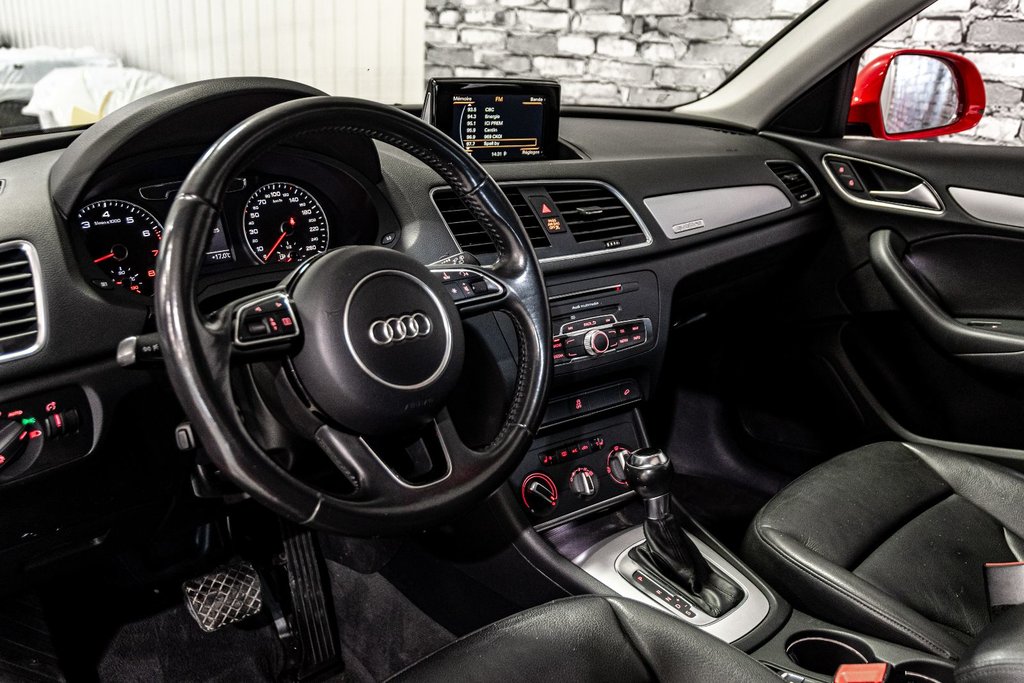 Audi Q3 Komfort TOIT OUVRANT CUIR SIEGES CHAUFFANTS 2018 à Montréal, Québec - 15 - w1024h768px