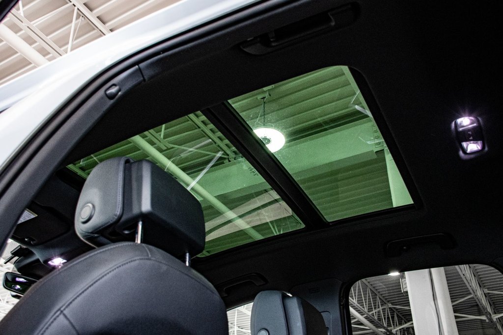 Audi Q3 KOMFORT VORSPRUNG EDITION TOIT PANO CAM CARPLAY 2022 à Montréal, Québec - 3 - w1024h768px