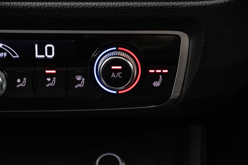 Audi Q3 KOMFORT VORSPRUNG EDITION TOIT PANO CAM CARPLAY 2022 à Montréal, Québec - 29 - w1024h768px