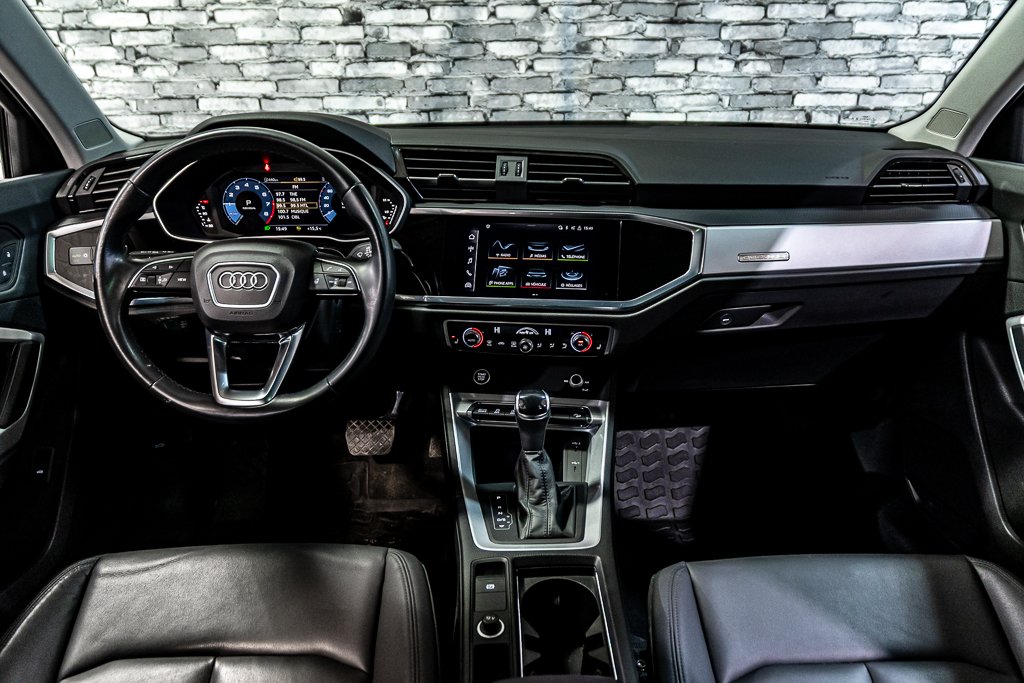 Audi Q3 KOMFORT QUATTRO CUIR TOIT PANO CAMERA 2022 à Montréal, Québec - 4 - w1024h768px