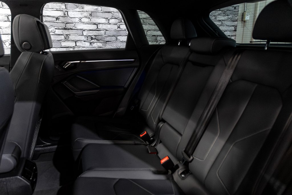 2024 Audi Q3 PROGRESSIV S-LINE AWD CUIR TOIT PANO CAM CARPLAY in Montréal, Quebec - 25 - w1024h768px