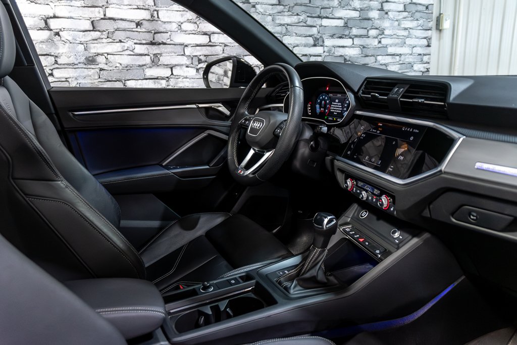 2024 Audi Q3 PROGRESSIV S-LINE AWD CUIR TOIT PANO CAM CARPLAY in Montréal, Quebec - 23 - w1024h768px