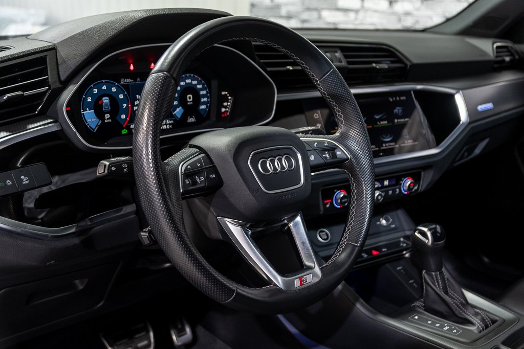 Audi Q3 PROGRESSIV S-LINE AWD CUIR TOIT PANO CAM CARPLAY 2024 à Montréal, Québec - 19 - w1024h768px