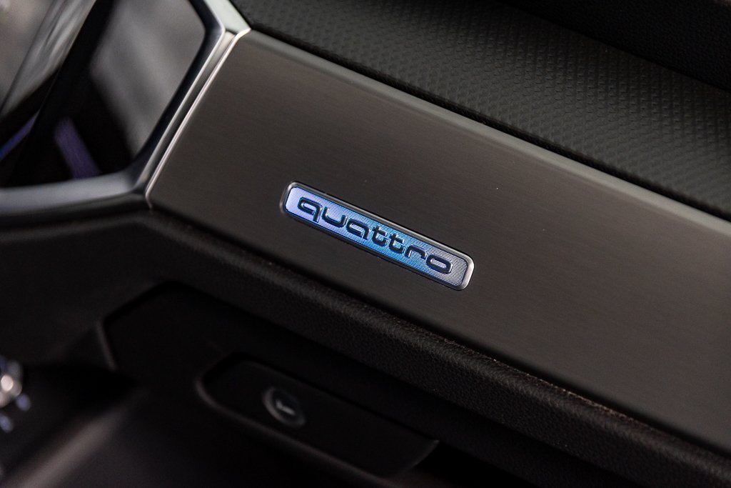 Audi Q3 PROGRESSIV S-LINE AWD CUIR TOIT PANO CAM CARPLAY 2024 à Montréal, Québec - 29 - w1024h768px