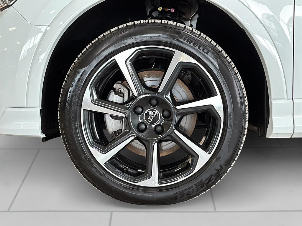 2024 Audi Q3 PROGRESSIV S-LINE QUATTRO TOIT CUIR in Montréal, Quebec - 5 - w1024h768px