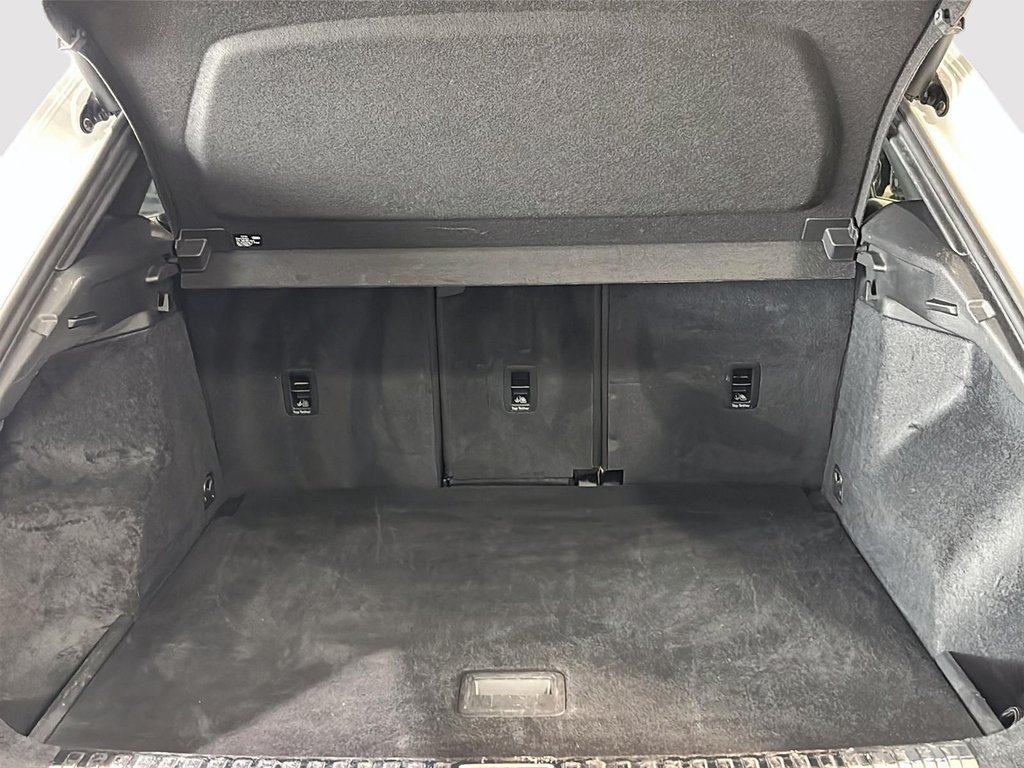 2024 Audi Q3 PROGRESSIV S-LINE QUATTRO TOIT CUIR in Montréal, Quebec - 10 - w1024h768px