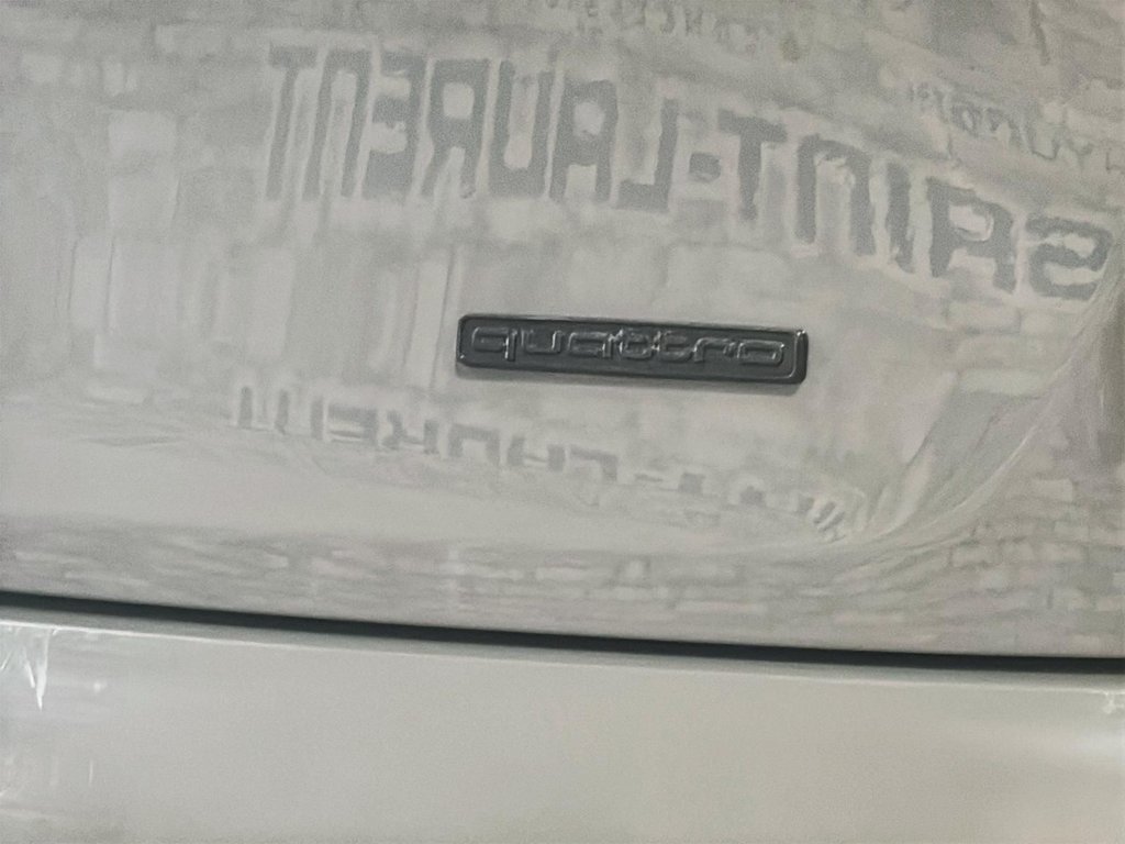 2021 Audi Q5 PROGRESSIV S-LINE QUATTRO TOIT GPS CUIR in Montréal, Quebec - 11 - w1024h768px