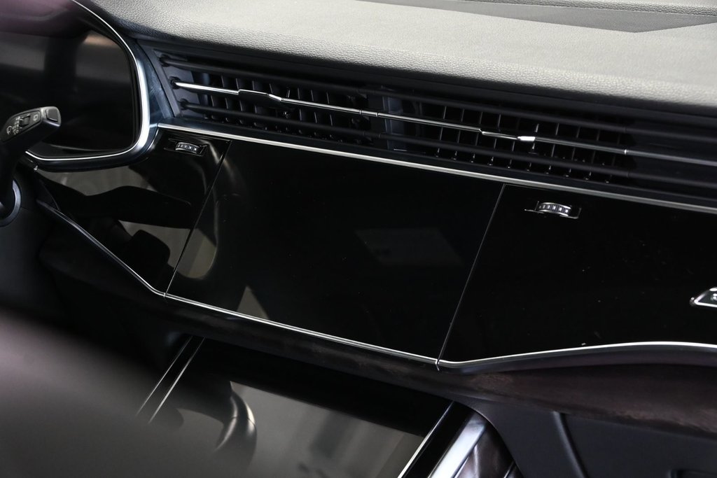 Audi Q7 KOMFORT 55TFSI S-LINE QUATTRO NAV TOIT 2021 à Montréal, Québec - 17 - w1024h768px