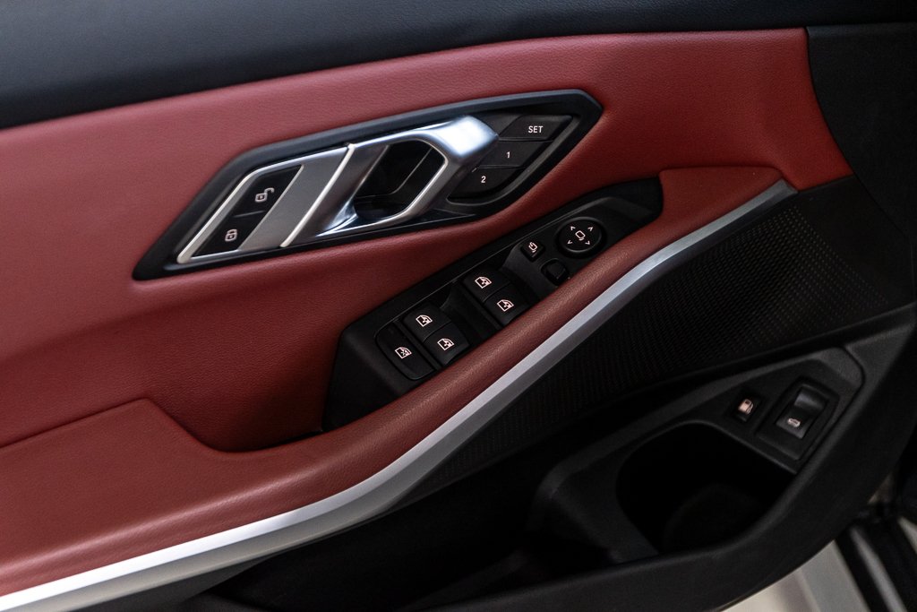 BMW 3 Series 330e xDrive M PACK HYBRIDE BRANCHABLE CUIR TOIT 2022 à Montréal, Québec - 18 - w1024h768px