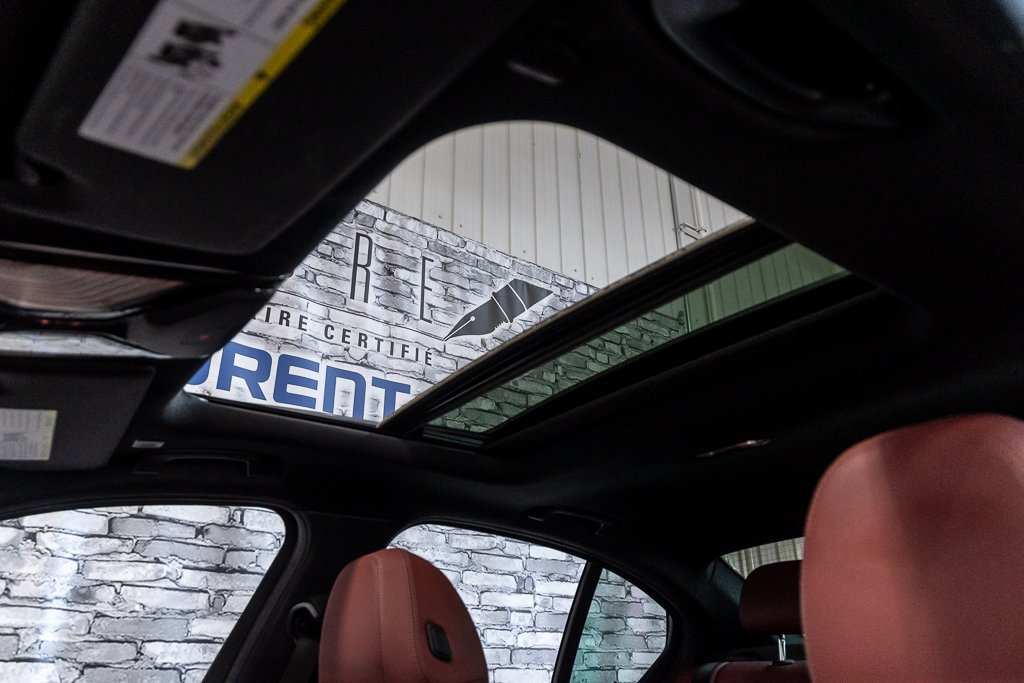 BMW 3 Series 330e xDrive M PACK HYBRIDE BRANCHABLE CUIR TOIT 2022 à Montréal, Québec - 7 - w1024h768px