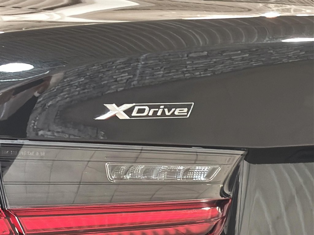 BMW 3 Series 330i xDrive M PACKAGE PREMIUM PACKAGE TOIT CUIR 2023 à Montréal, Québec - 11 - w1024h768px