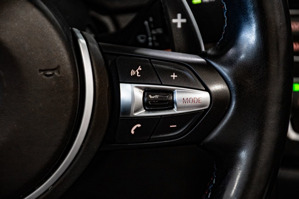 BMW M4 Convertible Comp. - M Performance Exhaust Titanium 2020 à Montréal, Québec - 34 - w1024h768px