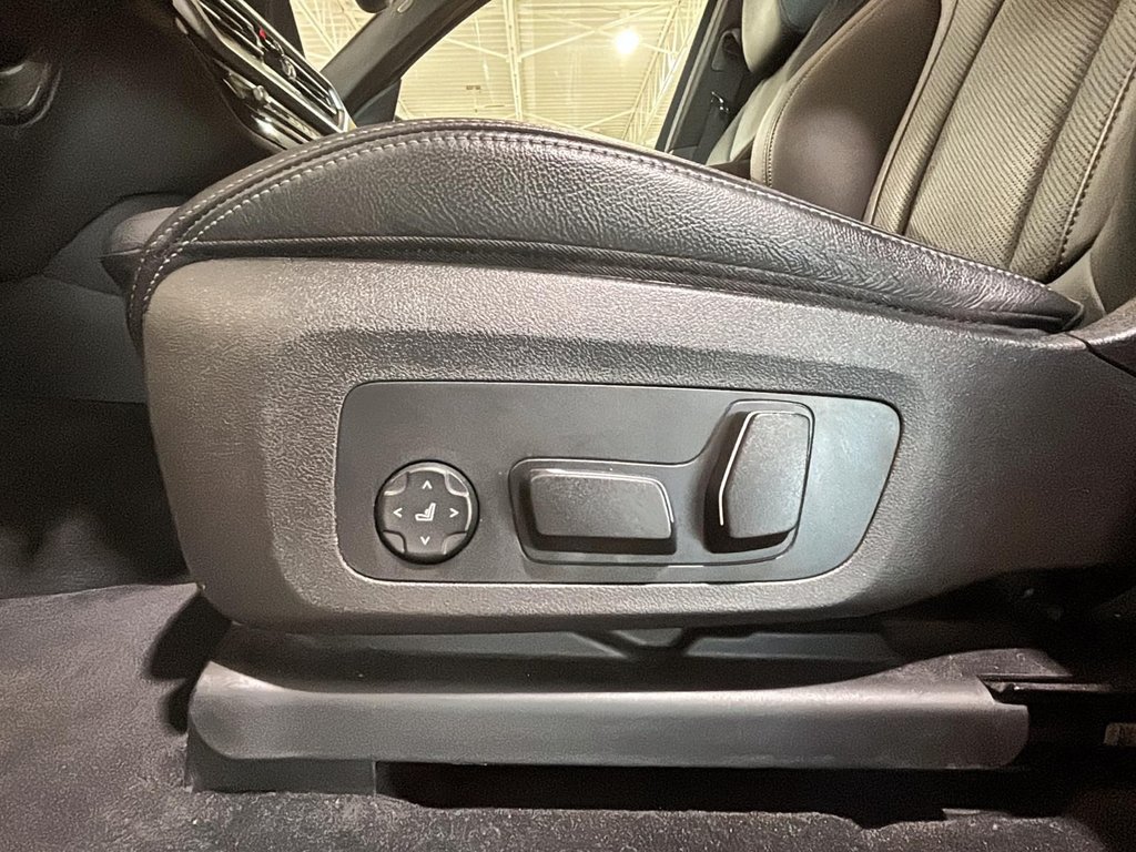 BMW X3 XDrive PREMIUM PKG  TOIT PANORAMIQUE GPS CUIR MAGS 2024 à Montréal, Québec - 20 - w1024h768px