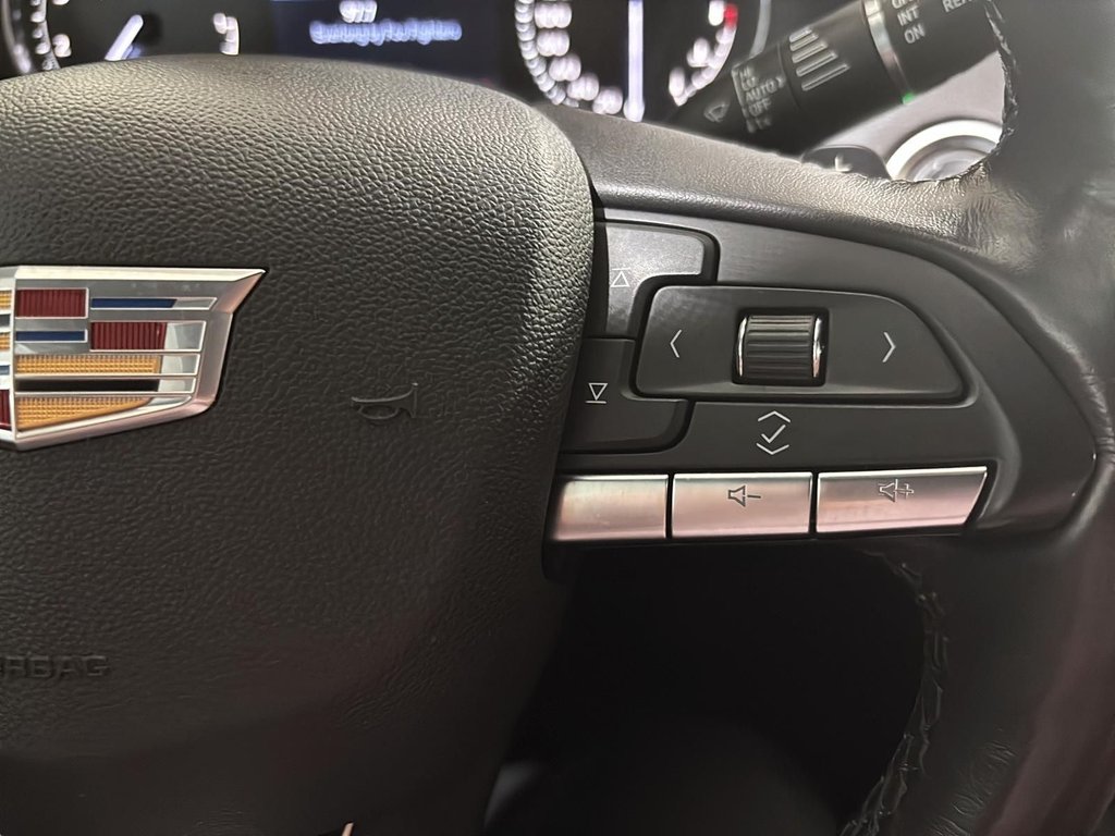 Cadillac XT4 AWD PREMIUM LUXURY AWD CUIR SIEGES CHAUFFANTS CAM 2020 à Montréal, Québec - 22 - w1024h768px
