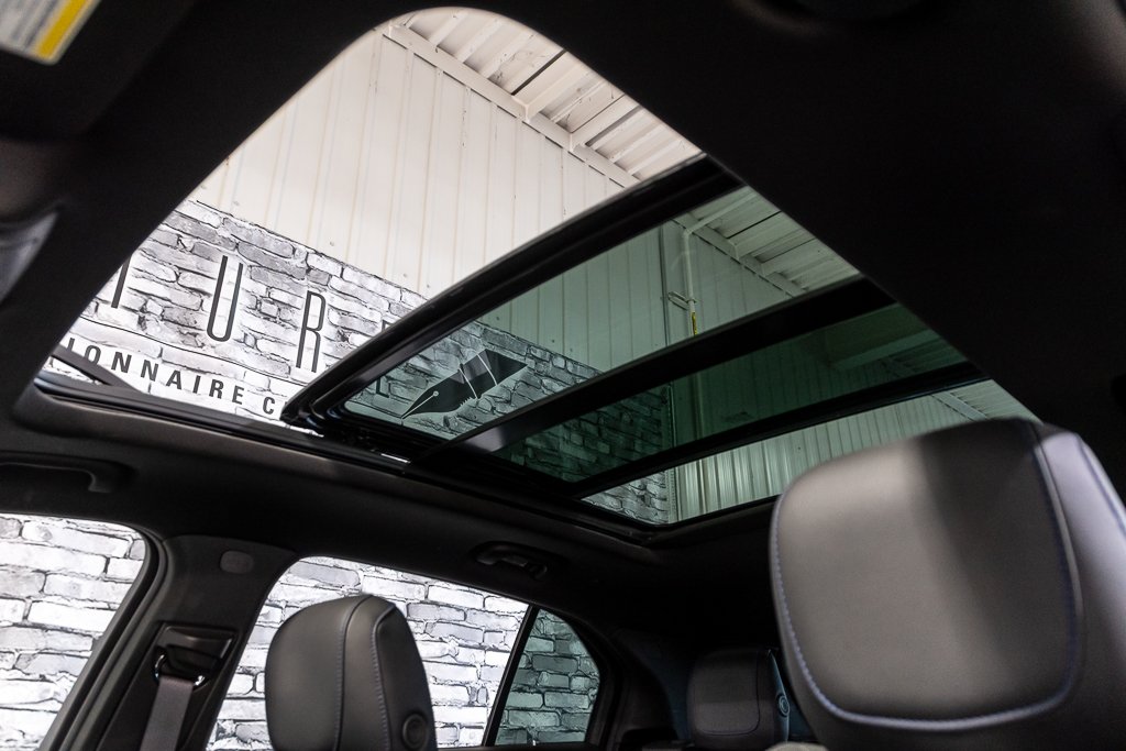 Cadillac XT4 AWD SPORT CUIR TOIT PANO NAV CAM 2024 à Montréal, Québec - 9 - w1024h768px