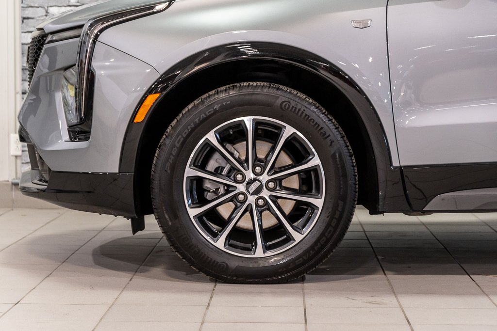 Cadillac XT4 AWD SPORT CUIR TOIT PANO NAV CAM 2024 à Montréal, Québec - 7 - w1024h768px