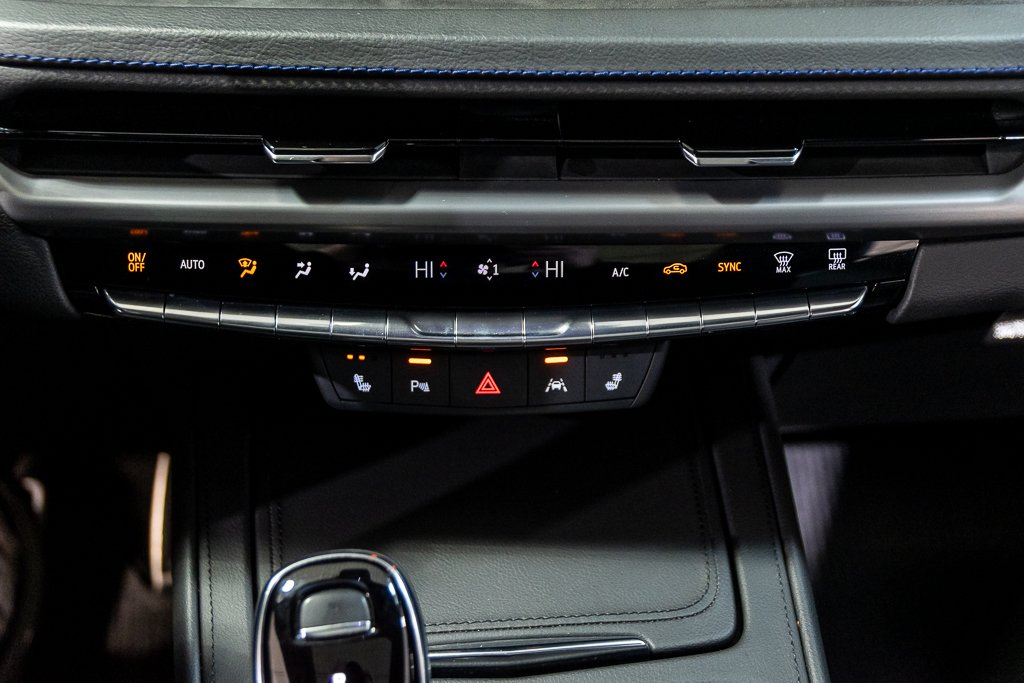 Cadillac XT4 AWD SPORT CUIR TOIT PANO NAV CAM 2024 à Montréal, Québec - 31 - w1024h768px