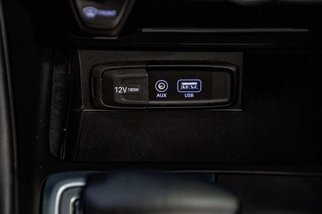 2021 GENESIS G70 2.0T Elite AWD CUIR TOIT NAV CAMERA in Montréal, Quebec - 35 - w1024h768px