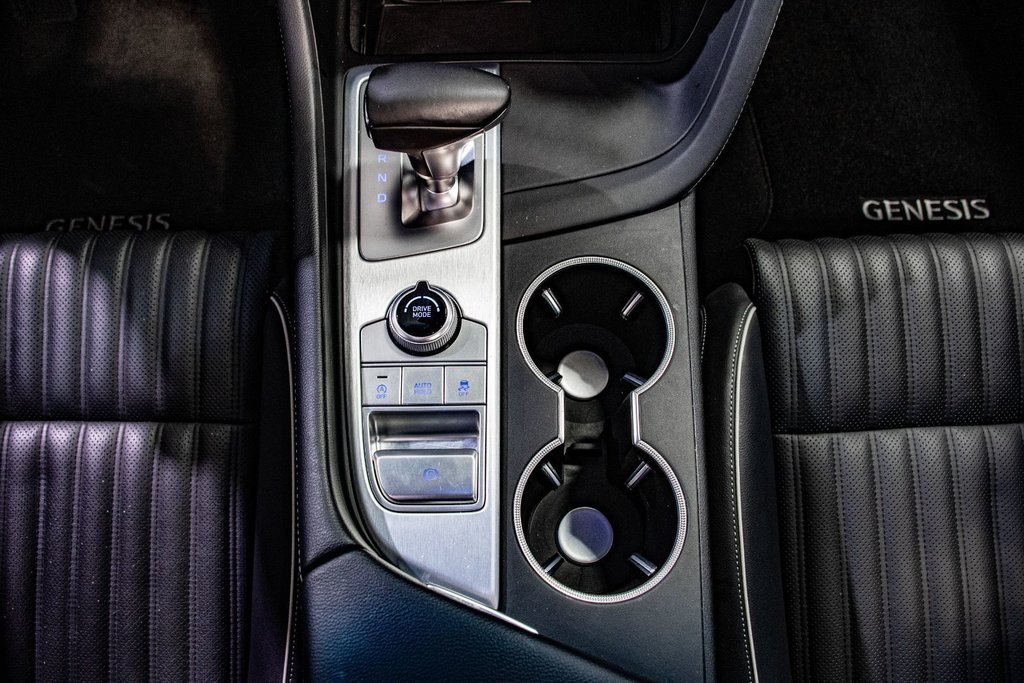 2021 GENESIS G70 2.0T Elite AWD CUIR TOIT NAV CAMERA in Montréal, Quebec - 33 - w1024h768px