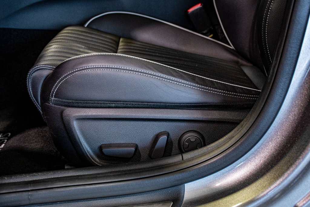2021 GENESIS G70 2.0T Elite AWD CUIR TOIT NAV CAMERA in Montréal, Quebec - 22 - w1024h768px