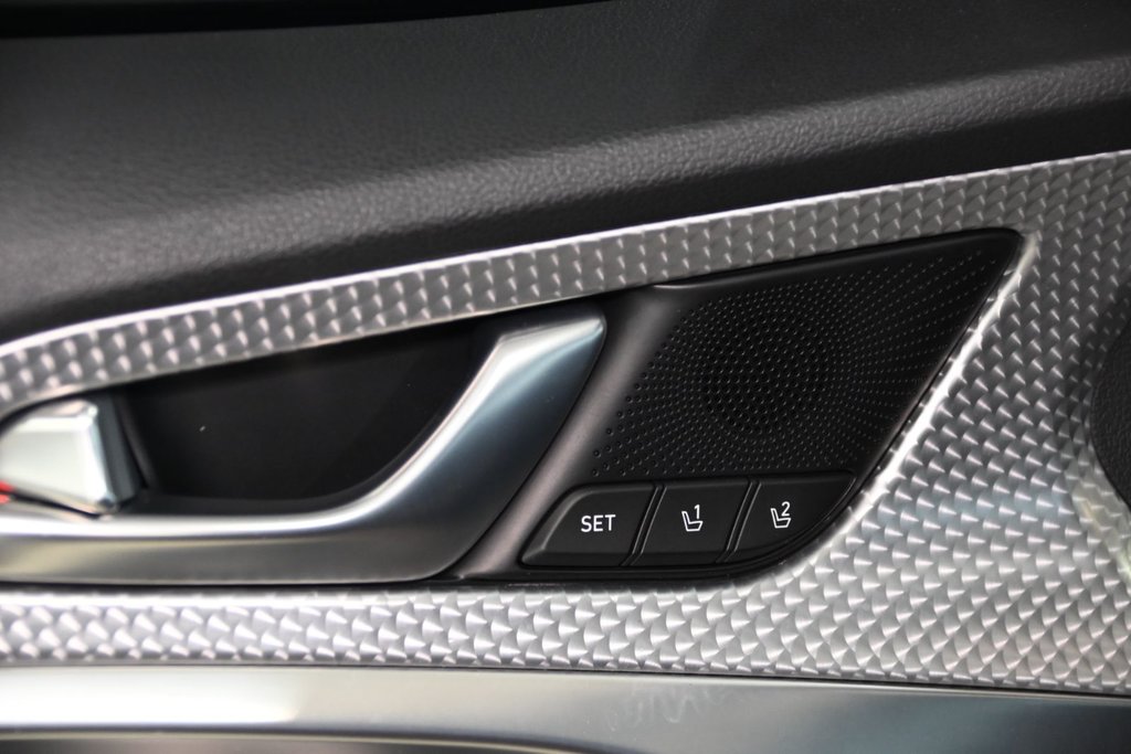 GENESIS G70 3.3T SPORT 365 HP HEAD UP DISP CAM360 CUIR NAPPA 2022 à Montréal, Québec - 16 - w1024h768px