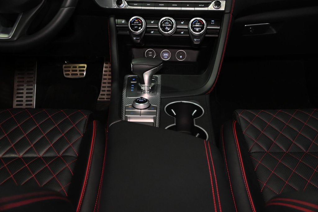 GENESIS G70 3.3T SPORT 365 HP HEAD UP DISP CAM360 CUIR NAPPA 2022 à Montréal, Québec - 46 - w1024h768px