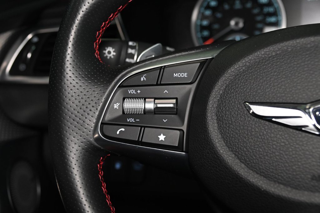GENESIS G70 3.3T SPORT 365 HP HEAD UP DISP CAM360 CUIR NAPPA 2022 à Montréal, Québec - 33 - w1024h768px