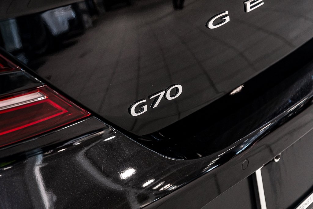 2022 GENESIS G70 3.3T SPORT AWD 365 HP HEAD UP DISP CAM360 CUIR in Montréal, Quebec - 13 - w1024h768px