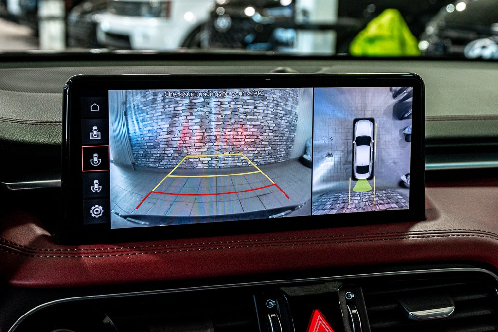 2022 GENESIS G70 3.3T SPORT AWD 365 HP HEAD UP DISP CAM360 CUIR in Montréal, Quebec - 27 - w1024h768px