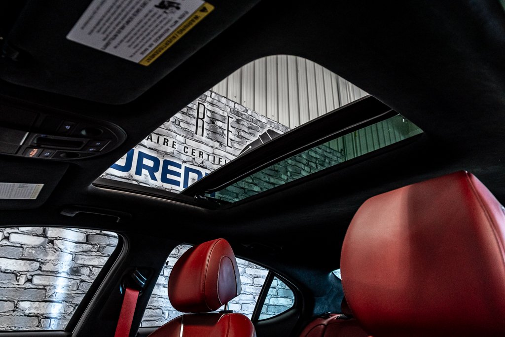 2022 GENESIS G70 3.3T SPORT AWD 365 HP HEAD UP DISP CAM360 CUIR in Montréal, Quebec - 5 - w1024h768px