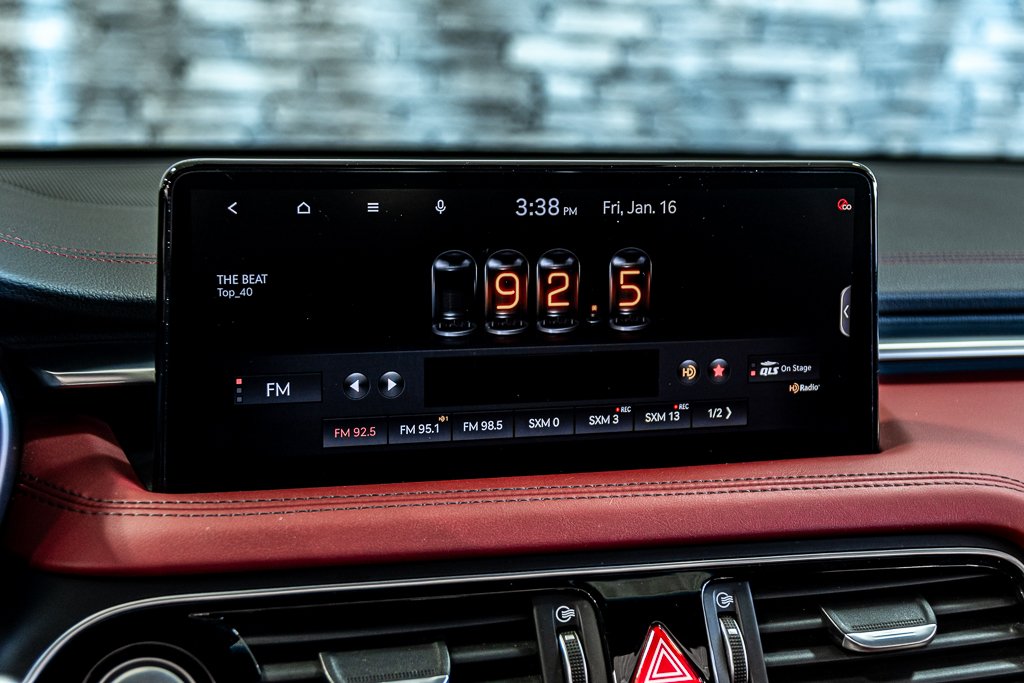 2022 GENESIS G70 3.3T SPORT AWD 365 HP HEAD UP DISP CAM360 CUIR in Montréal, Quebec - 26 - w1024h768px