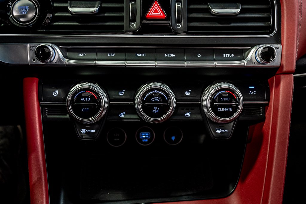 2022 GENESIS G70 3.3T SPORT AWD 365 HP HEAD UP DISP CAM360 CUIR in Montréal, Quebec - 28 - w1024h768px