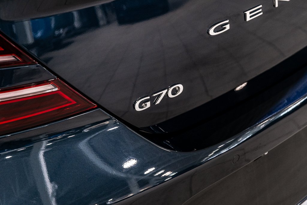 2022 GENESIS G70 3.3T SPORT AWD 365 HP HEAD UP DISP CAM360 CUIR in Montréal, Quebec - 11 - w1024h768px