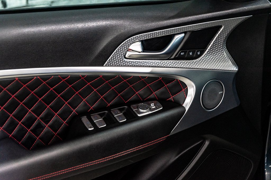 2022 GENESIS G70 3.3T SPORT AWD 365 HP HEAD UP DISP CAM360 CUIR in Montréal, Quebec - 14 - w1024h768px