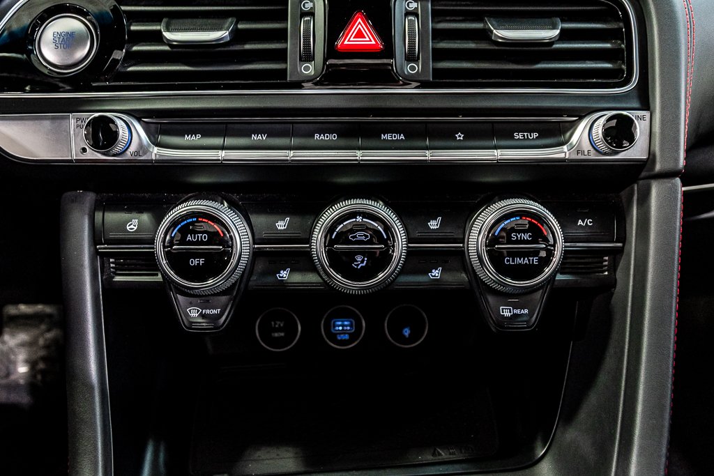 2022 GENESIS G70 3.3T SPORT AWD 365 HP HEAD UP DISP CAM360 CUIR in Montréal, Quebec - 26 - w1024h768px