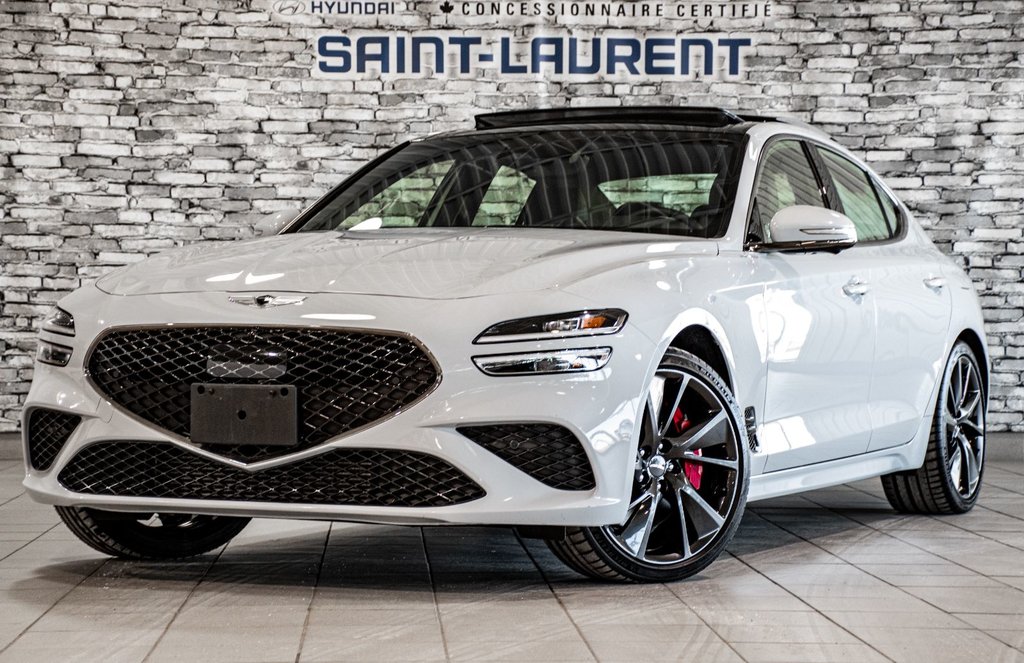 2023 GENESIS G70 3.3T SPORT 365 HP HEAD UP DISP CAM360 CUIR NAPPA in Montréal, Quebec - 1 - w1024h768px