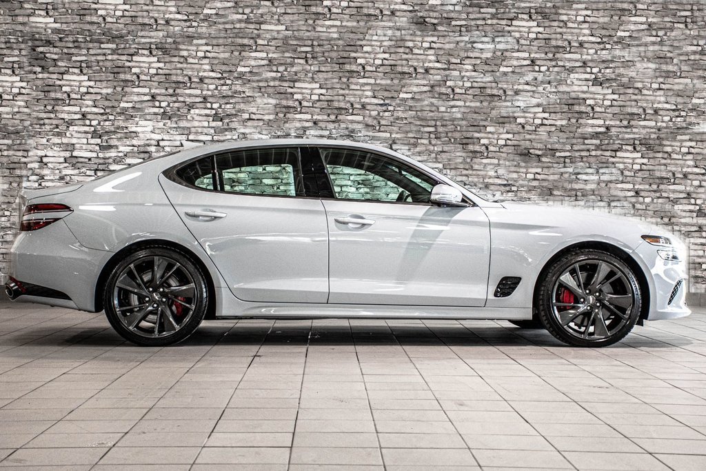 2023 GENESIS G70 3.3T SPORT 365 HP HEAD UP DISP CAM360 CUIR NAPPA in Montréal, Quebec - 11 - w1024h768px