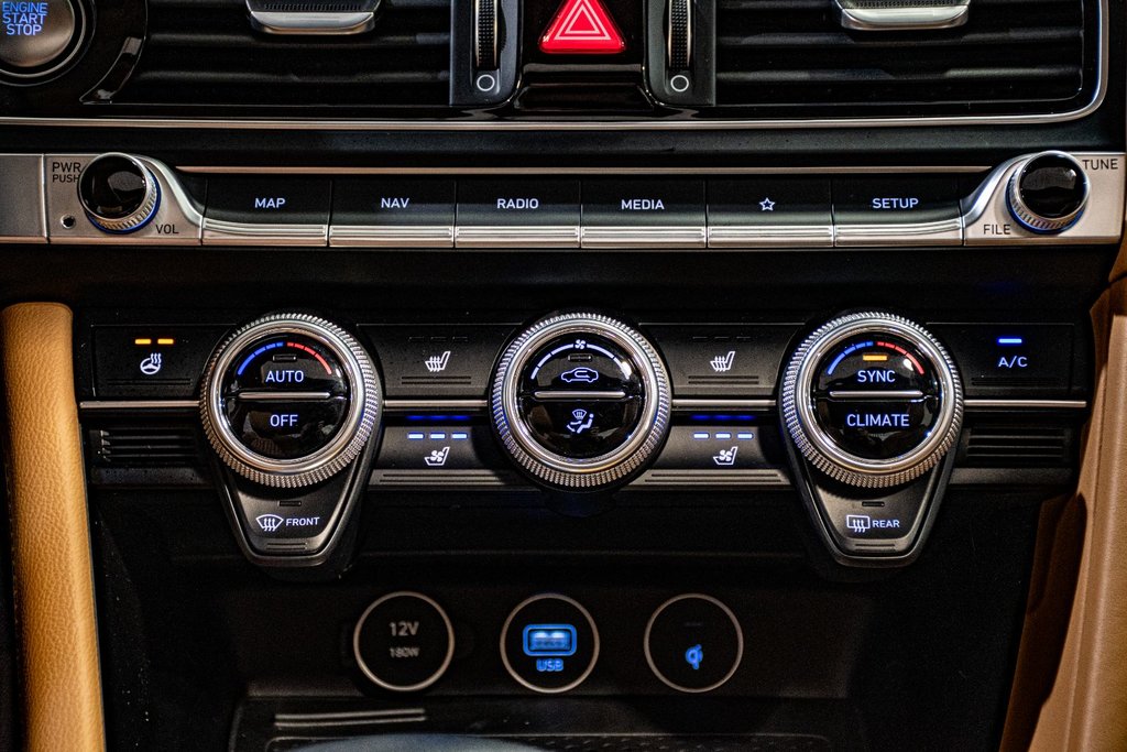 2023 GENESIS G70 3.3T ADVANCED 365HP CUIR TOIT NAV in Montréal, Quebec - 30 - w1024h768px