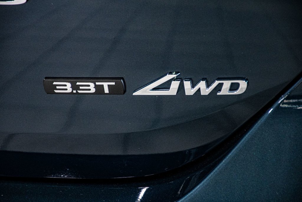 2023 GENESIS G70 3.3T ADVANCED 365HP CUIR TOIT NAV in Montréal, Quebec - 17 - w1024h768px