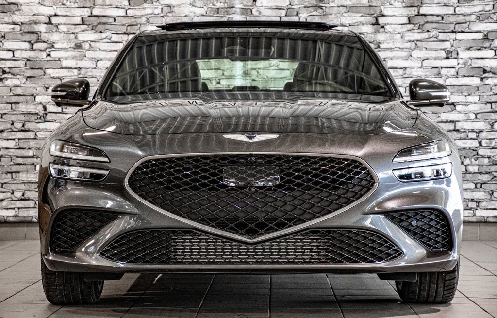 2023 GENESIS G70 3.3T SPORT 365 HP HEAD UP DISP CAM360 CUIR NAPPA in Montréal, Quebec - 8 - w1024h768px