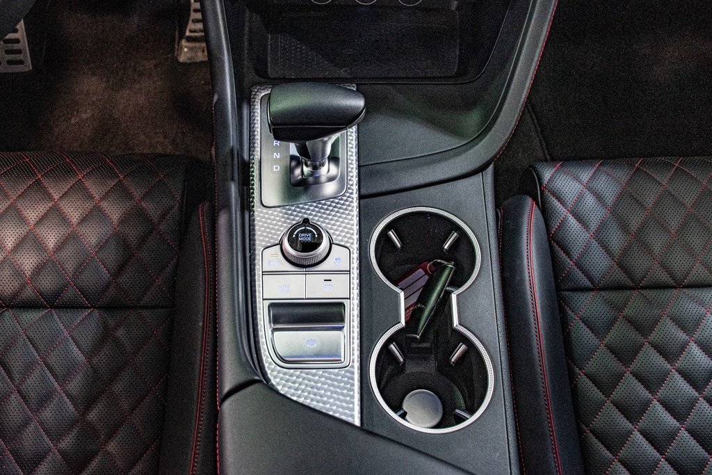 2023 GENESIS G70 3.3T SPORT 365 HP HEAD UP DISP CAM360 CUIR NAPPA in Montréal, Quebec - 36 - w1024h768px
