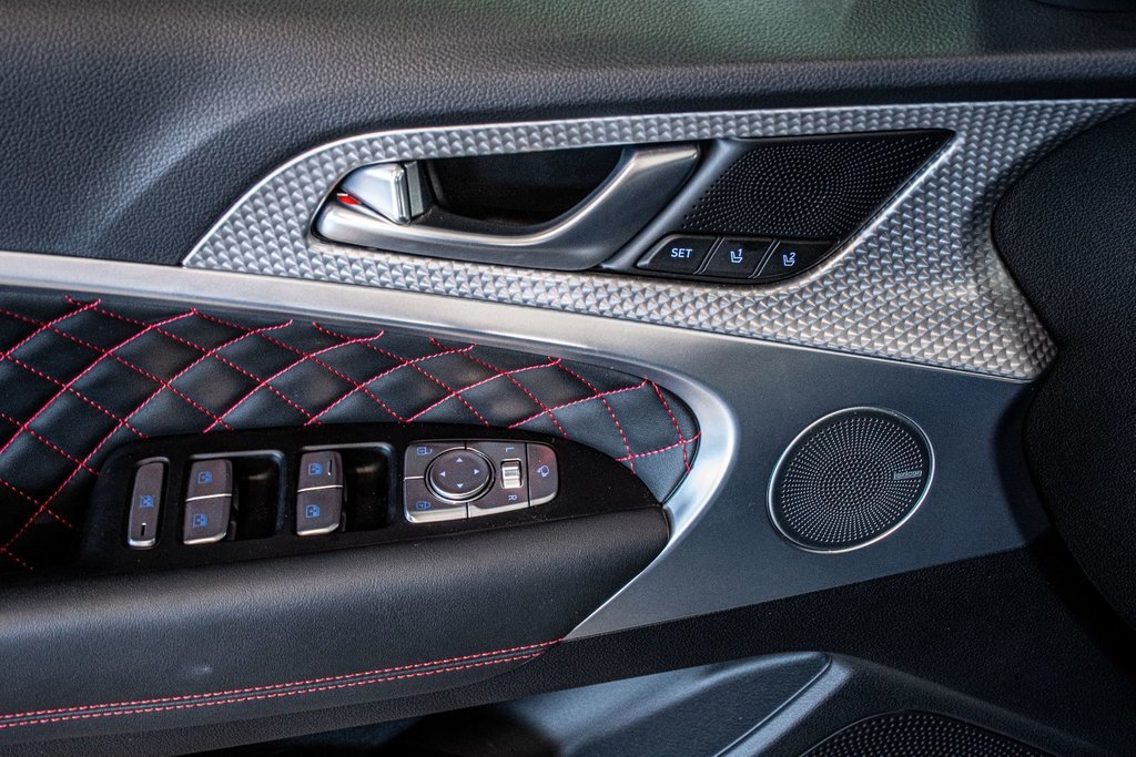GENESIS G70 3.3T SPORT 365HP CAM360 HUD CUIR NAPPA TOIT NAV 2023 à Montréal, Québec - 19 - w1024h768px