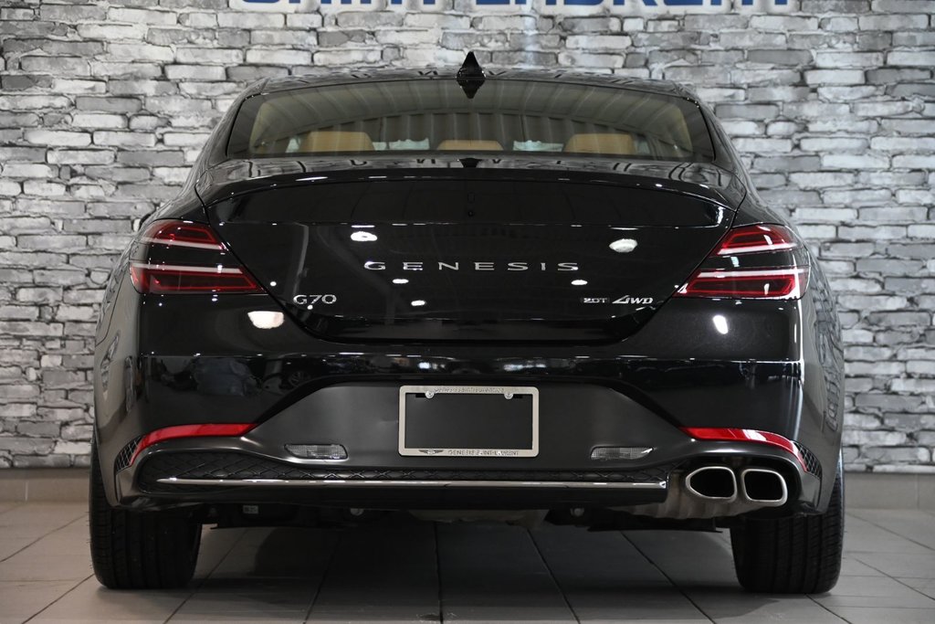 2023 GENESIS G70 2.0T ADVANCED CUIR TOIT NAV CAM in Montréal, Quebec - 9 - w1024h768px