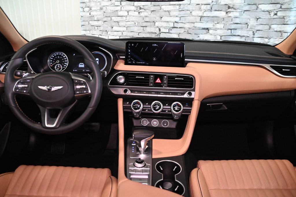 2023 GENESIS G70 2.0T ADVANCED CUIR TOIT NAV CAM in Montréal, Quebec - 37 - w1024h768px