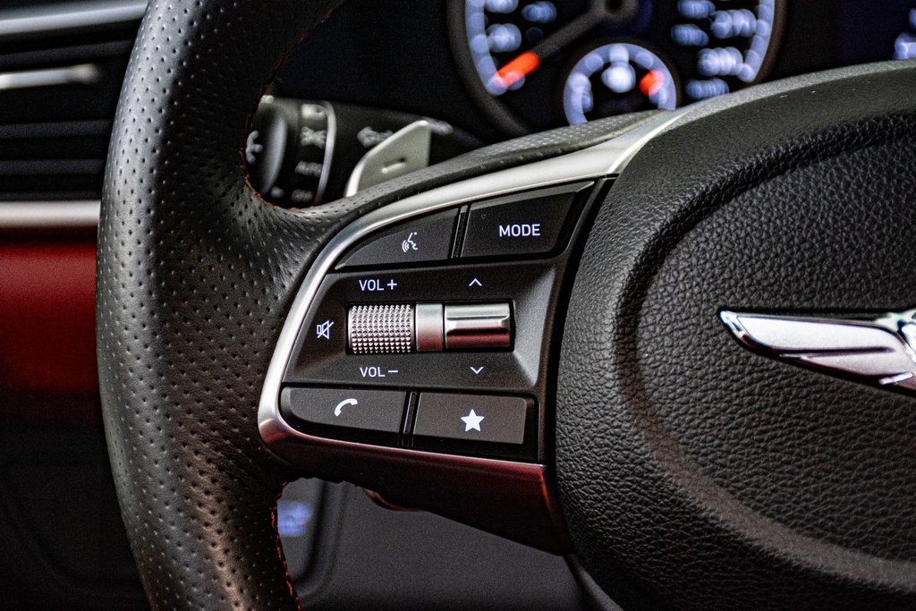 GENESIS G70 3.3T SPORT AWD 365 HP HEAD UP DISP CAM360 CUIR 2023 à Montréal, Québec - 35 - w1024h768px