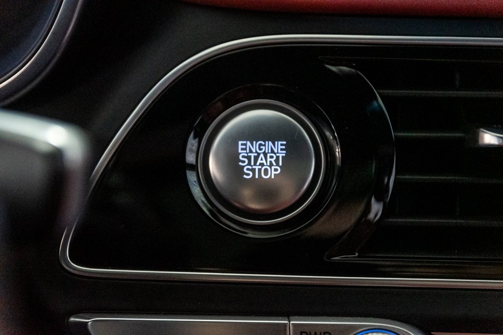 GENESIS G70 3.3T SPORT AWD 365 HP HEAD UP DISP CAM360 CUIR 2023 à Montréal, Québec - 26 - w1024h768px