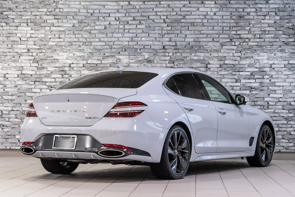 GENESIS G70 3.3T SPORT AWD 365 HP HEAD UP DISP CAM360 CUIR 2023 à Montréal, Québec - 12 - w1024h768px